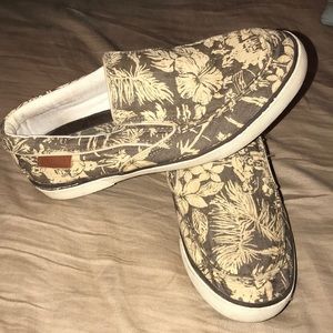 Tropical loafers size 7